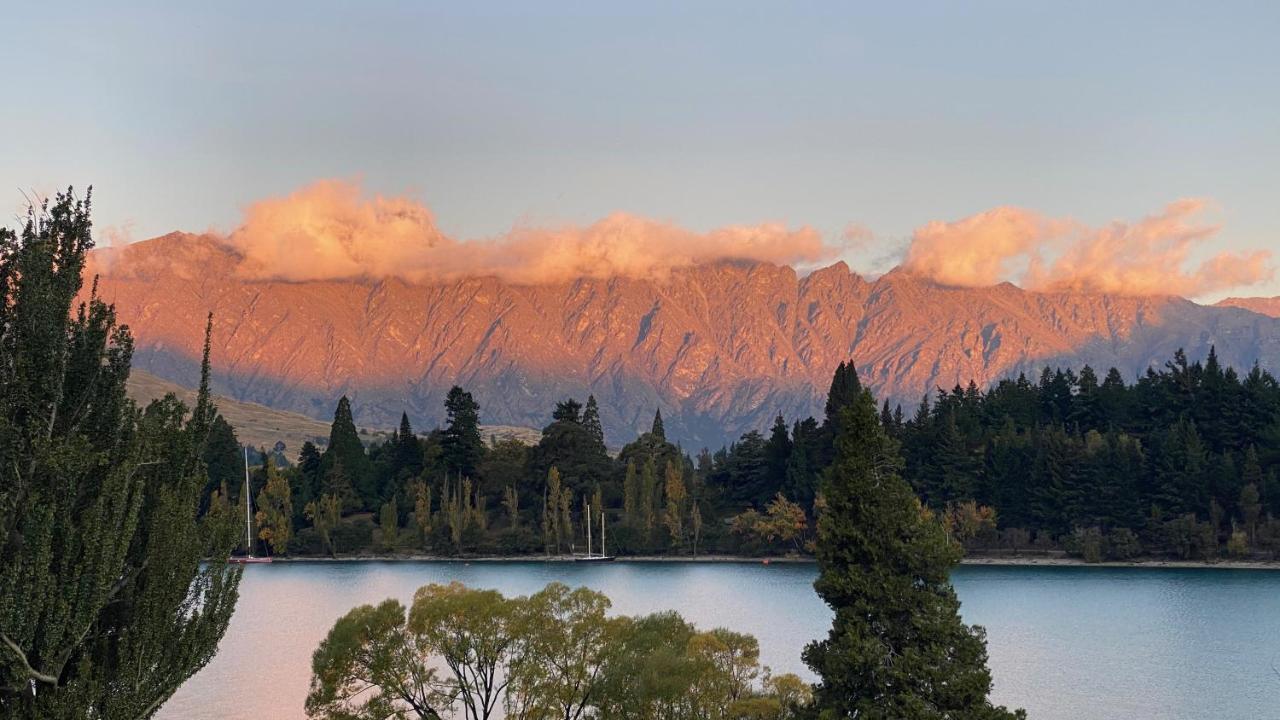 Lakefront Luxury Penthouse Central Queenstown Bagian luar foto